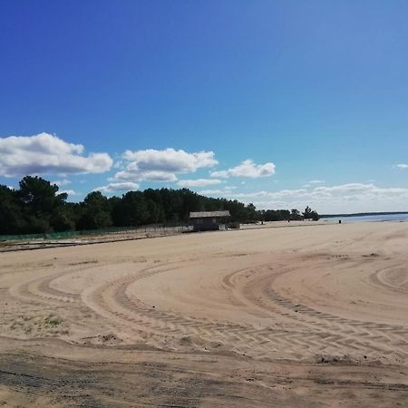 Charmante Maison Neuve Au Lac D'Уртен Экстерьер фото